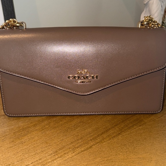 Coach Klare Envelope Crossbody - Picture 2 of 13